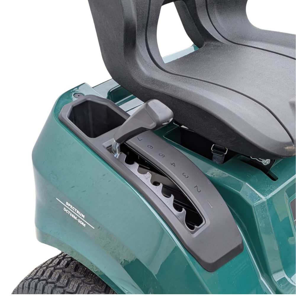 Spectrum DCT38M-SDM 38" Side Discharge and Mulch Lawn Tractor with Manual Drive