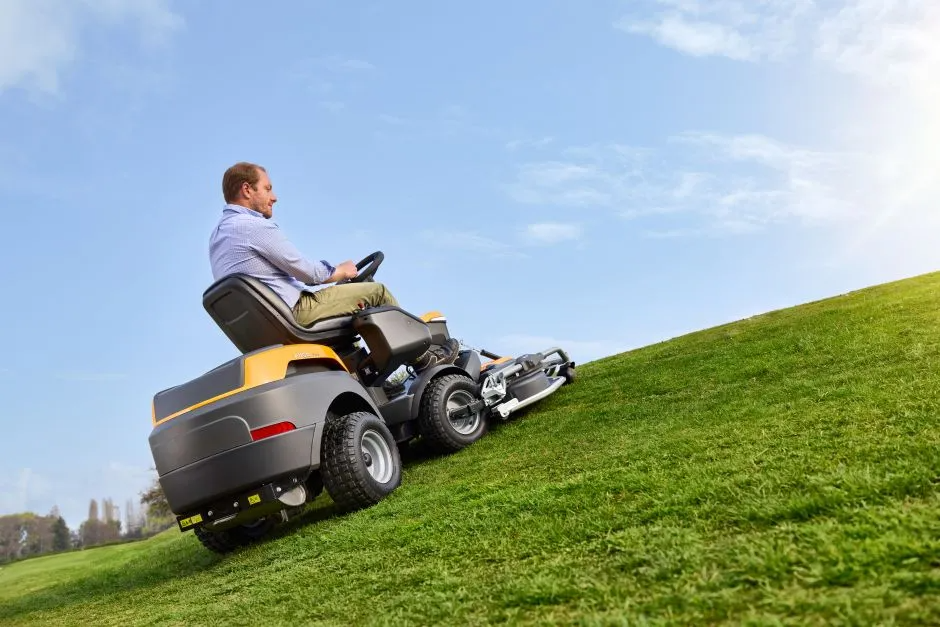 Stiga Park 700 WX 4WD V-Twin Front-Cut Ride-On Lawnmower (Excluding Deck)