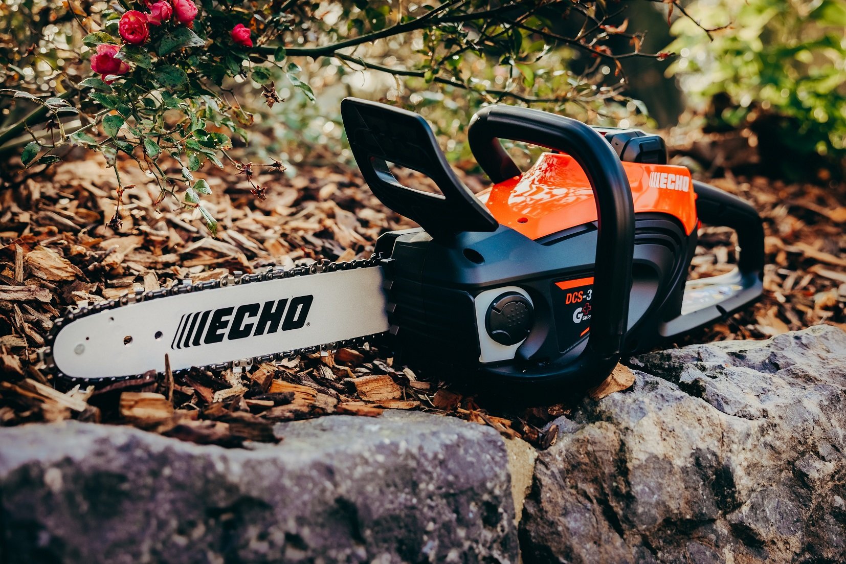Echo DCS-310 40v Cordless Chainsaw – 30cm Guide Bar (Tool Only)