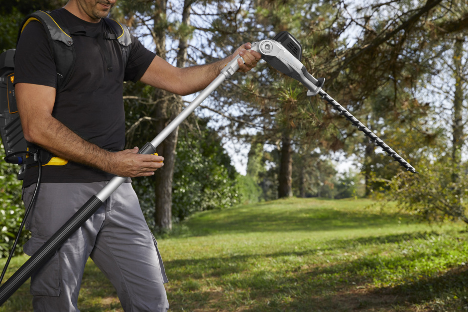 Stiga SPH 900 AE 48v Cordless Long-Reach Hedgetrimmer (Tool Only)