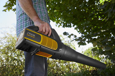 Stiga SAB 700 AE 48v Cordless Leaf-Blower (Tool Only)