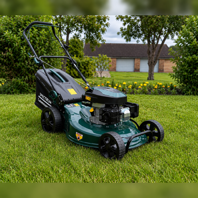 Spectrum TG56PD Self-Propelled Petrol Lawnmower – 56cm, 196cc
