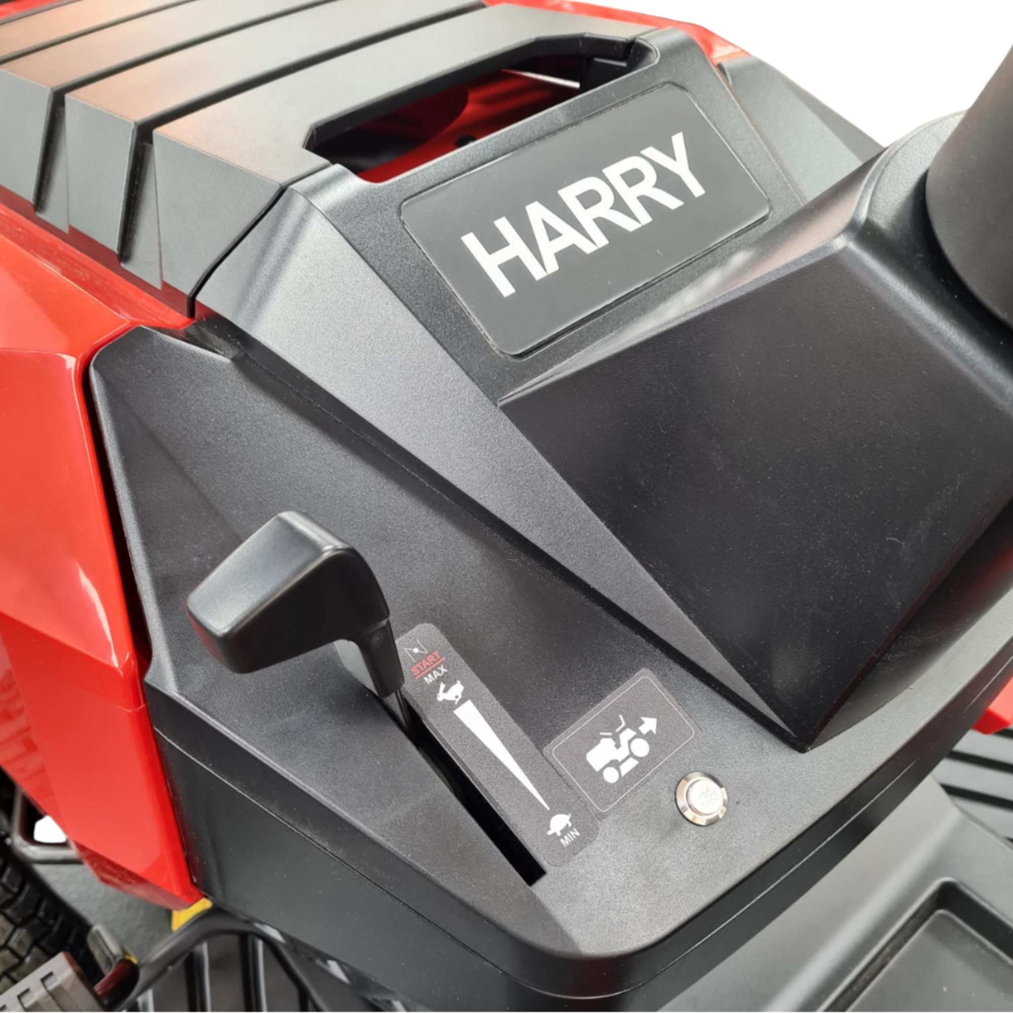 Harry T84H Rear-Collect Lawn Tractor with Hydrostatic Drive