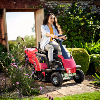 Mountfield MTF66M Compact Rear-Collect & Side-Discharge Ride-On Mower with Gear Drive